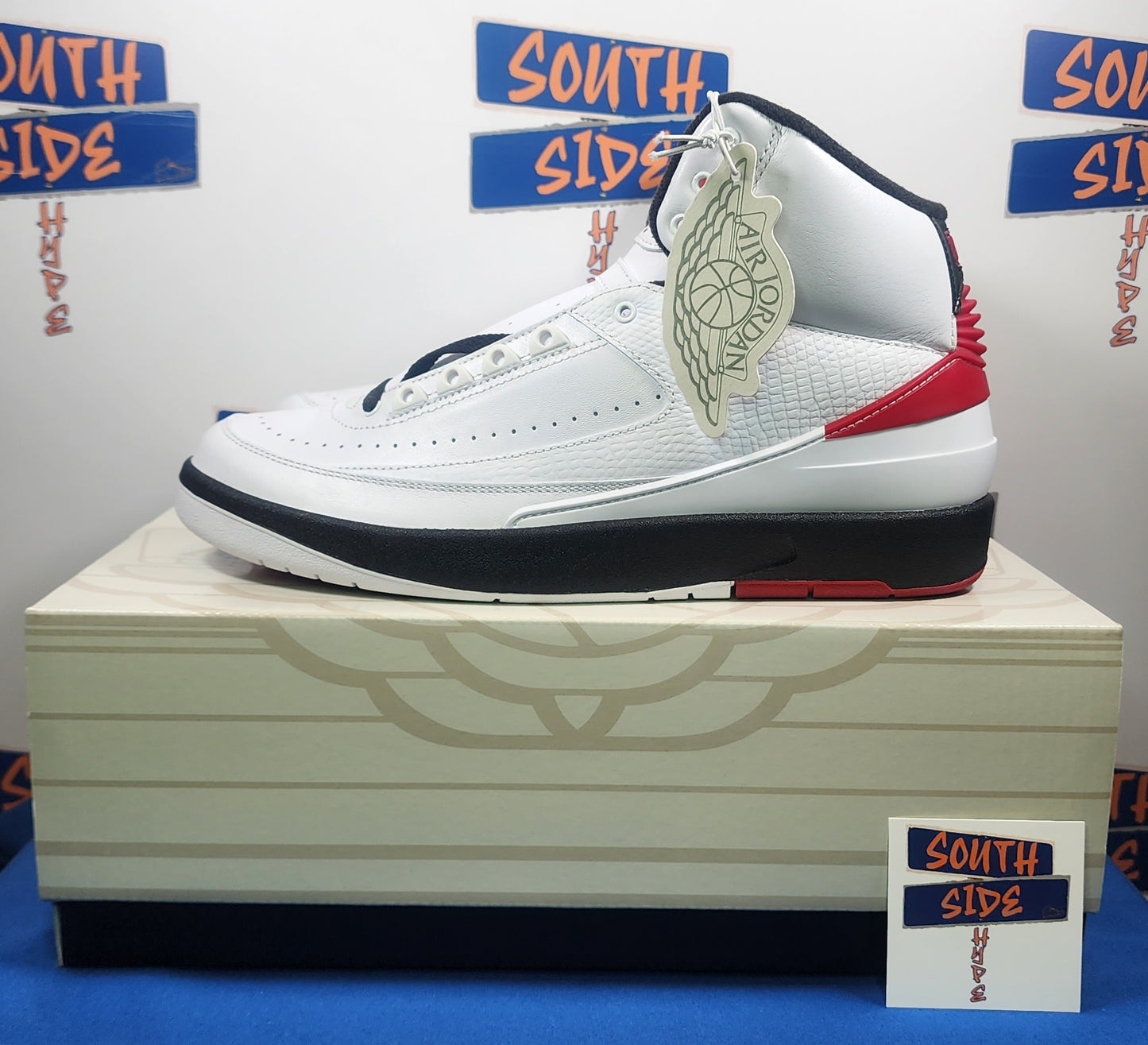 Air Jordan Retro 2 Chicago