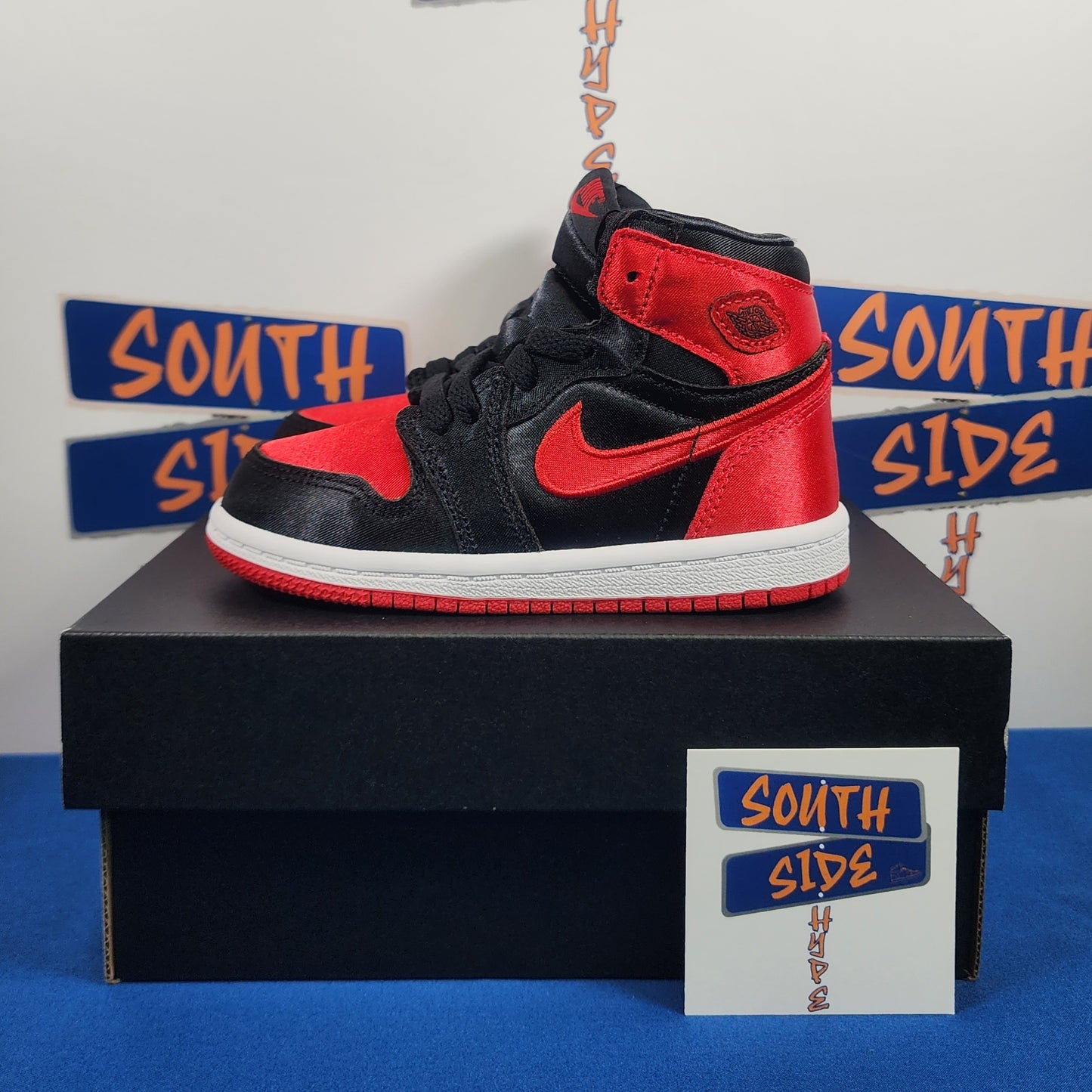 Air Jordan Retro 1 High OG - Satin Bred (TD)