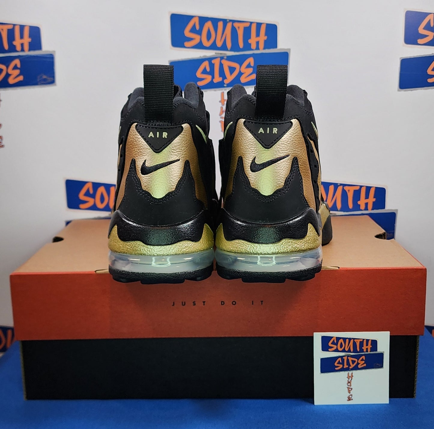 Nike Air DT Max '96 Black Vegas Gold